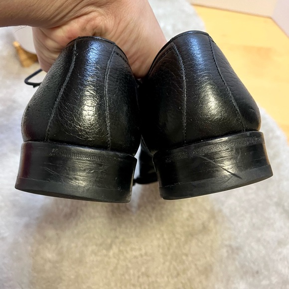 Magnanni Black Leather Oxfords - Picture 13 of 14